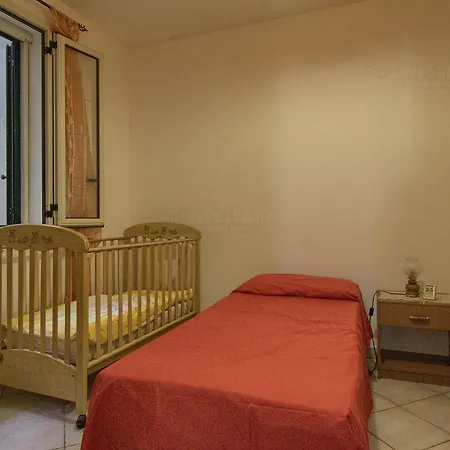 Brigante Front Sea Two Floor House بيت للعطل