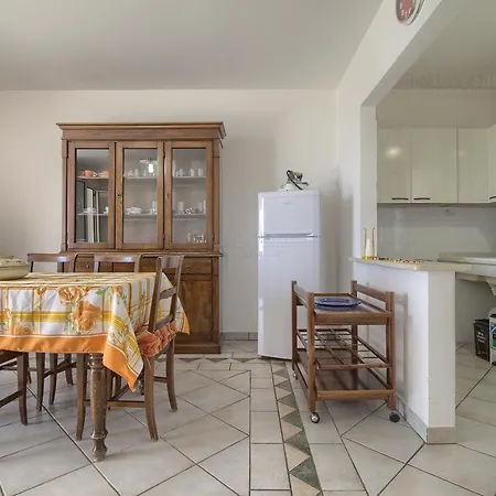 بيت للعطل Brigante Front Sea Two Floor House *